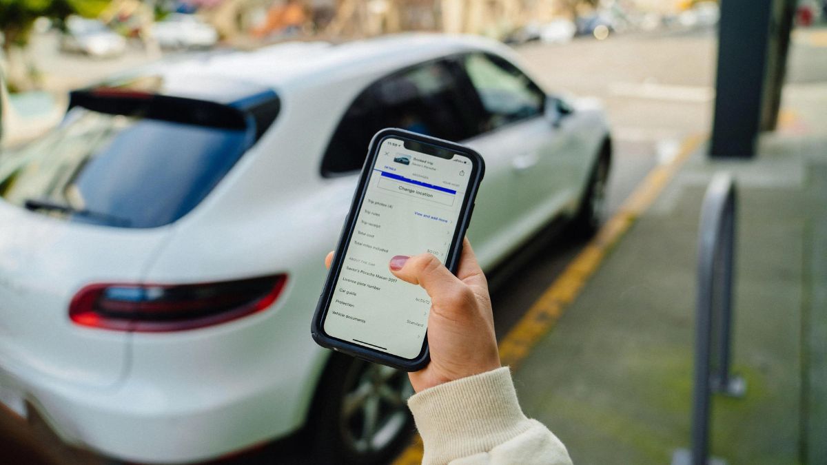 Turo: ¿Qué es y cómo funciona el airbnb de los autos?