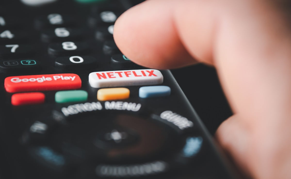 ¡Prepárate para pagar extra! Netflix va a cobrar por compartir tu cuenta con familia y amigos