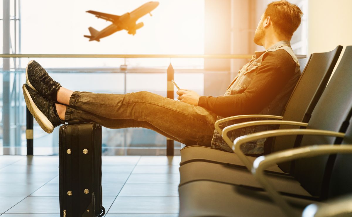 Descubre cómo encontrar vuelos económicos utilizando Skyscanner, el comparador de vuelos líder. Aprovecha las mejores ofertas y ahorra dinero en tus próximos viajes.